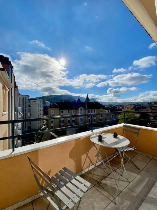 Appartement Toit-Terrasse Traversant Plein Centre 100M Du Lac à Annecy Extérieur photo
