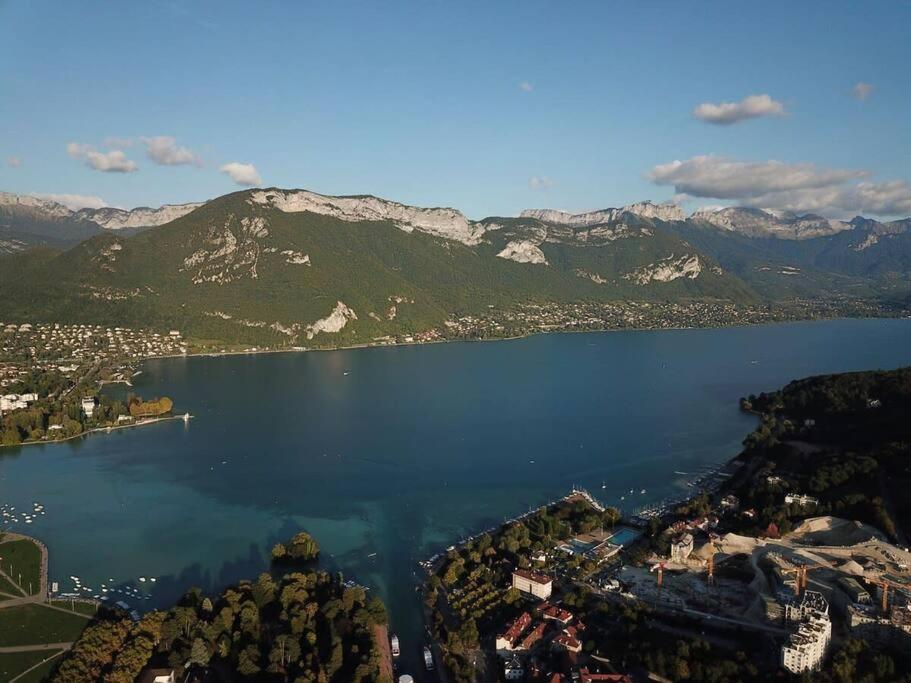 Appartement Toit-Terrasse Traversant Plein Centre 100M Du Lac à Annecy Extérieur photo