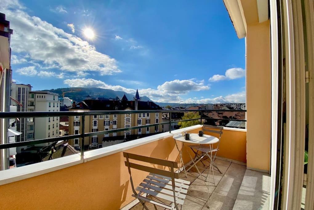 Appartement Toit-Terrasse Traversant Plein Centre 100M Du Lac à Annecy Extérieur photo